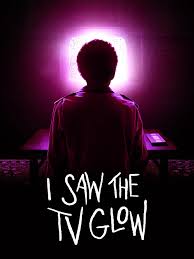 Latar Cerita Film I Saw the TV Glow 2024